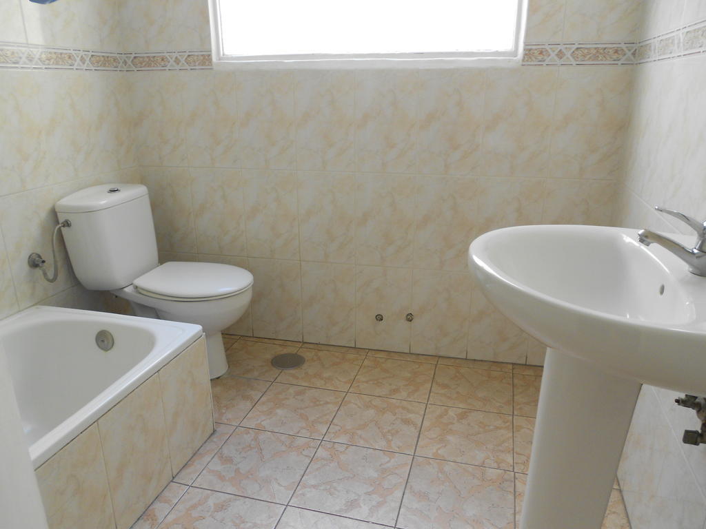 Pensión Mova